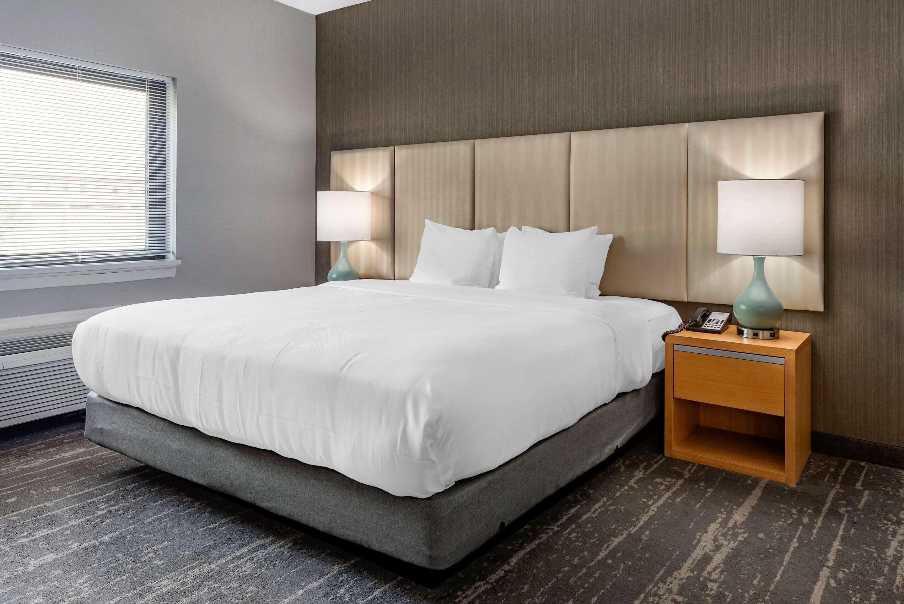Somerset Lofts Екстериор снимка